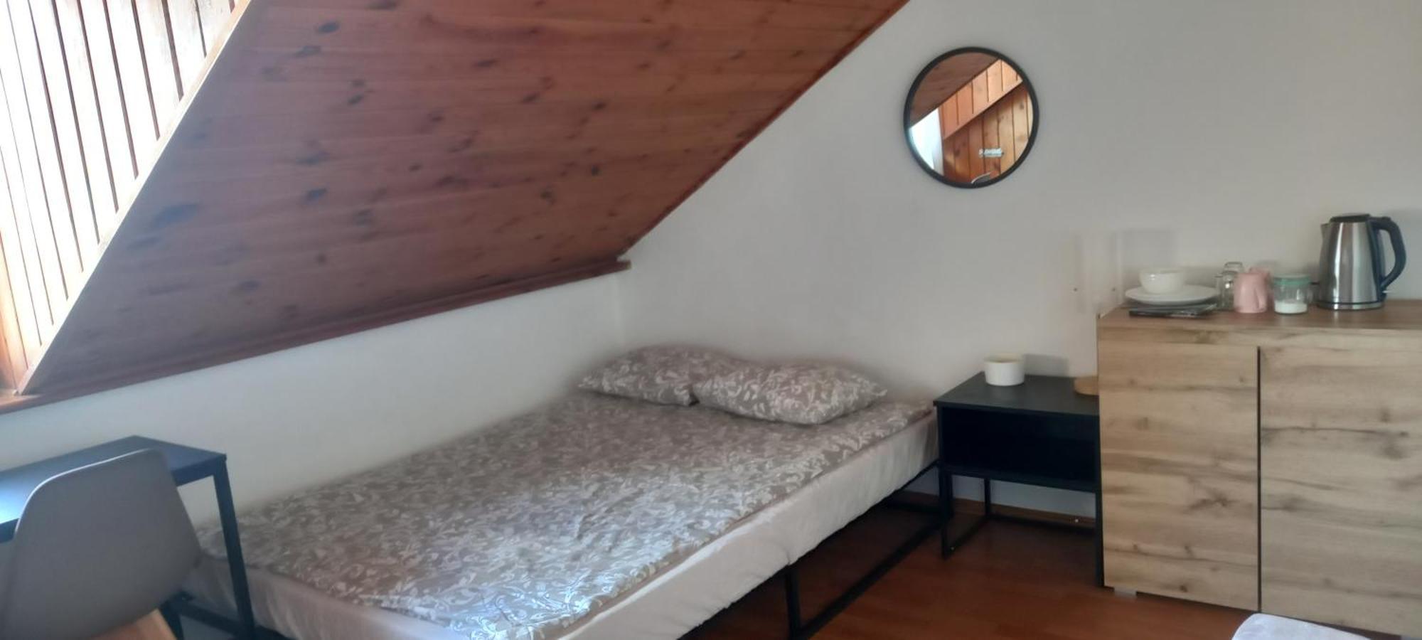 Domek Pod Sosnami Pokoje 2-3 Osobowe Apartman Mielno  Kültér fotó